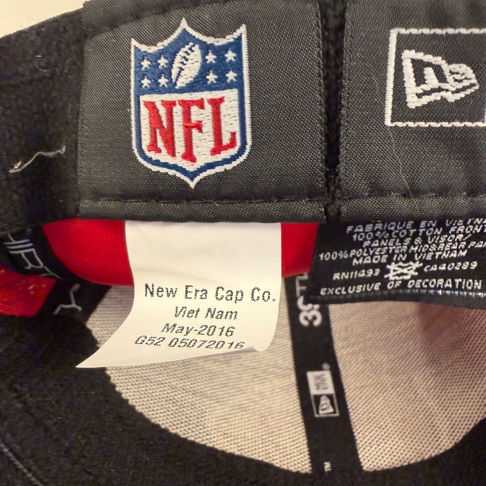 New Era 39THIRTY Kansas City Chiefs‎ Hat Kids Youth Black Red Mesh Stretch Fit - Picture 11 of 11